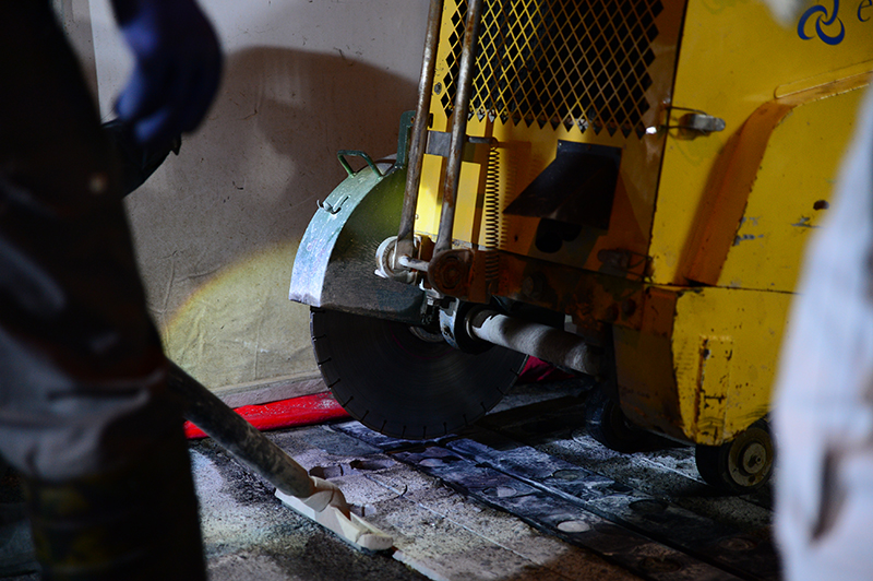 カッター工（橋軸）