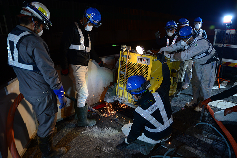 カッター工（橋軸）